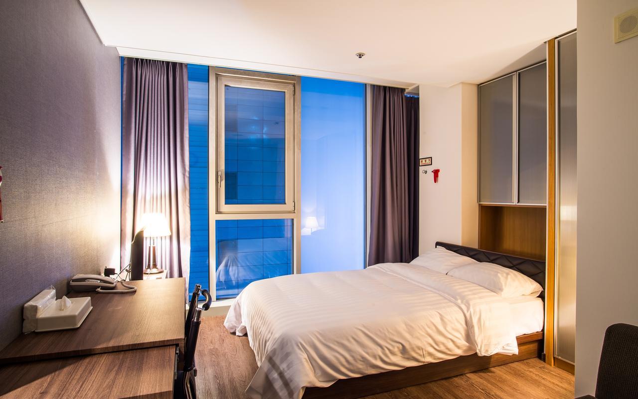 سيول Hotel Arinus Shinchon المظهر الخارجي الصورة