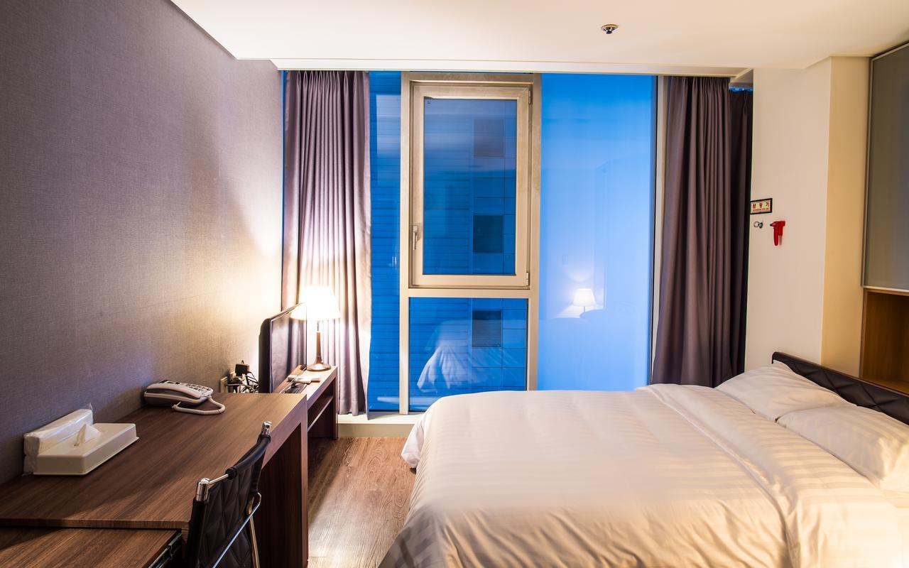 سيول Hotel Arinus Shinchon المظهر الخارجي الصورة